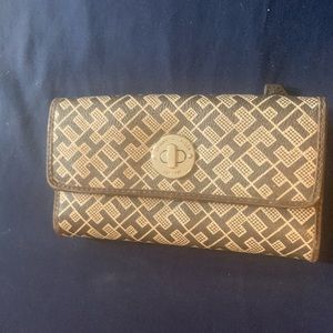 woman wallet